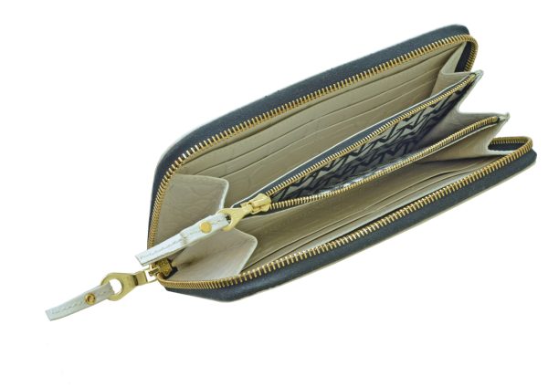 WhitePurse-6 Ladies Zip Around Wallet